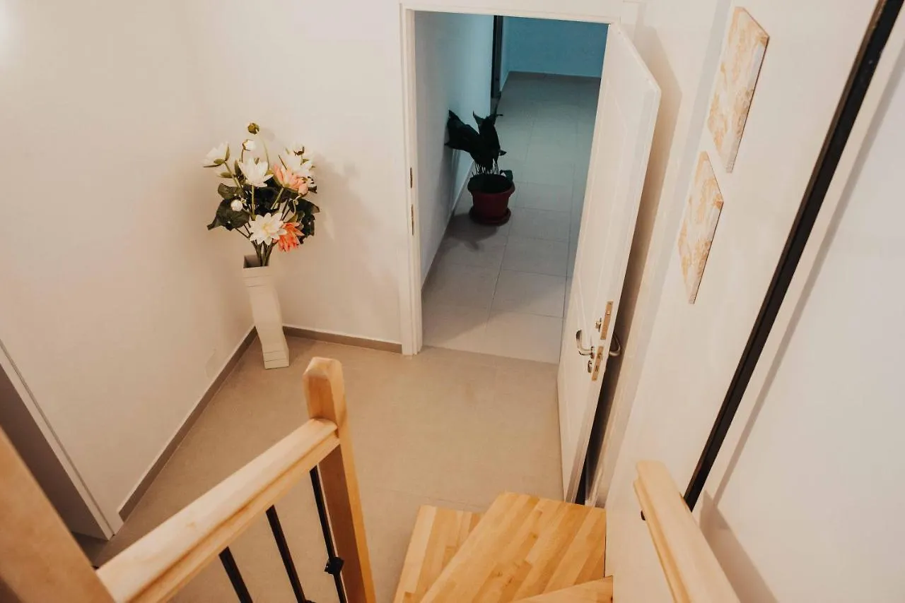 Shkodra Apartment With Amazing View In The City Center 0*, Σκόδρα